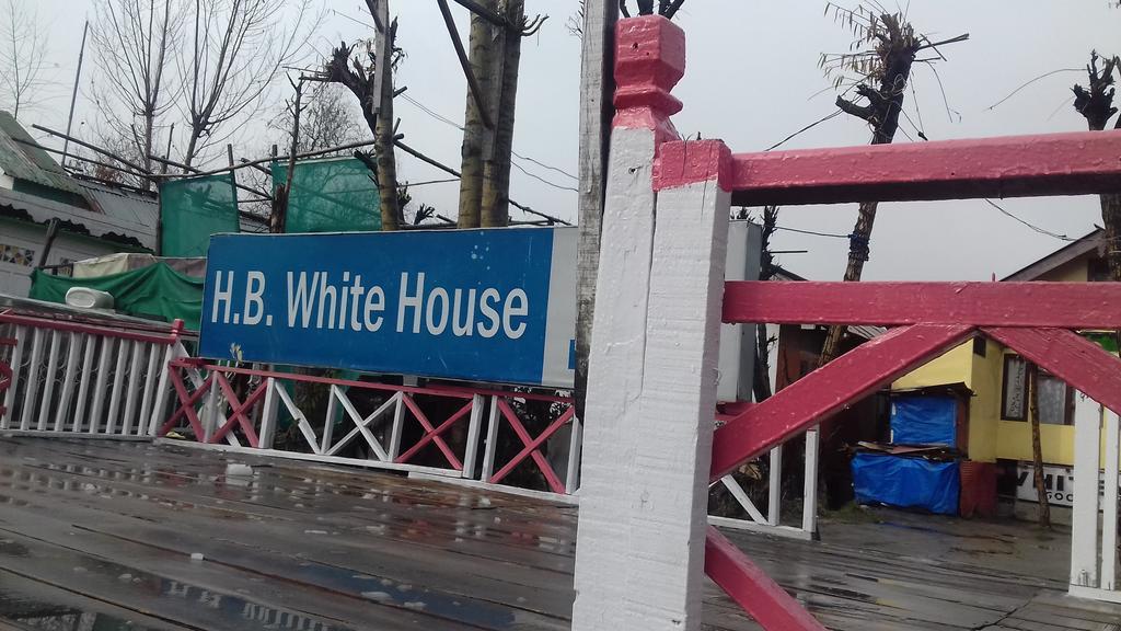 White House Group Of Houseboats Otel Srīnagar Dış mekan fotoğraf